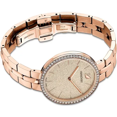 Cosmopolitan Uhr - Schweizer Eleganz in Rosa mit Roségoldfarbenem Metallarmband - Swarovski - Modalova