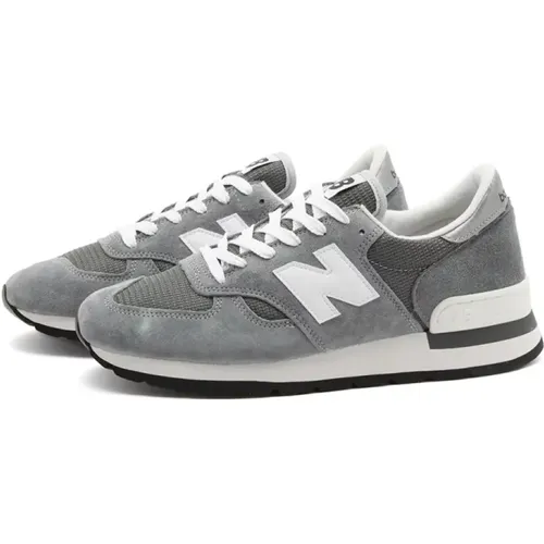 Premium M990Gr1 Running Shoe , male, Sizes: 8 1/2 UK, 8 UK, 10 1/2 UK, 7 1/2 UK, 10 UK, 9 UK, 11 UK - New Balance - Modalova