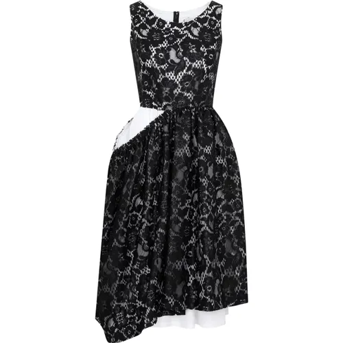 Schwarzes Spitzenkleid Asymmetrischer Saum - Comme des Garçons - Modalova