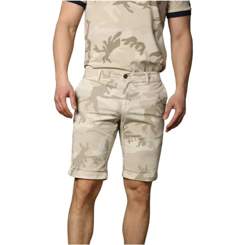 Camouflage Slim Fit Bermuda Shorts - Mason's - Modalova