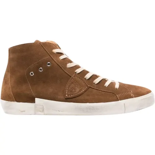 Sneakers with Distressed Finish , male, Sizes: 7 UK, 12 UK, 11 UK, 6 UK - Philippe Model - Modalova