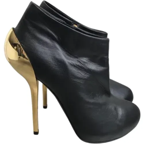 Pre-owned Leather boots , female, Sizes: 4 1/2 UK - Giuseppe Zanotti Pre-owned - Modalova