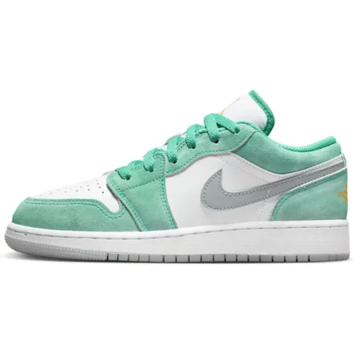 Neue Emerald Low SE Sneakers , Damen, Größe: 35 1/2 EU - Jordan - Modalova