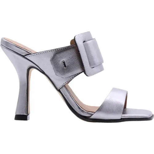 Heeled Mules , female, Sizes: 5 UK, 4 UK, 3 UK, 7 UK, 6 UK - Carmens - Modalova