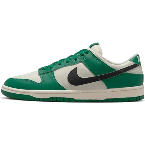 Sneakers, male, , Size: 8 US Dunk Low SE Sneakers - Nike - Modalova