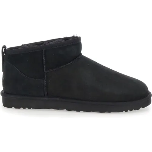 Winter Boots, male, , Size: 11 US Classic Ultra Mini - Ugg - Modalova
