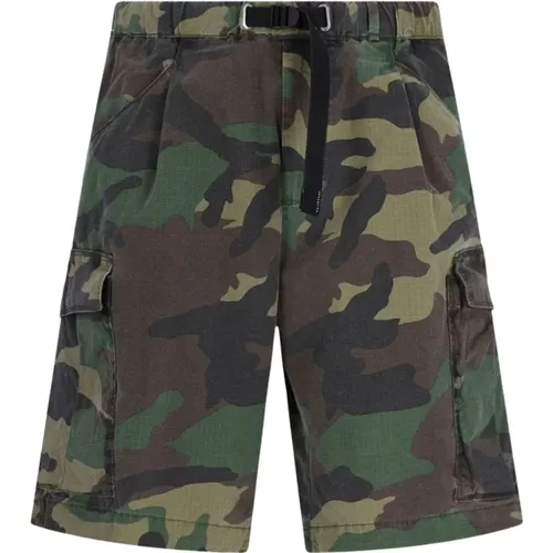 Cargo Bermuda Shorts with Camouflage Print , male, Sizes: L, M - White Sand - Modalova