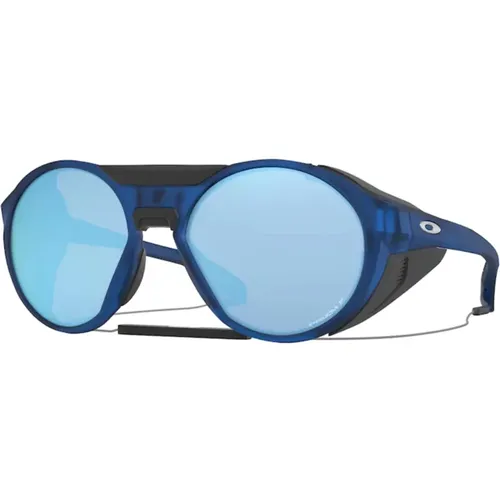 Clifden Sunglasses, Matte Traslucent /Prizm Deep Water , male, Sizes: 56 MM - Oakley - Modalova