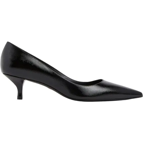 Sleek Kitten Pump , female, Sizes: 3 1/2 UK, 4 1/2 UK, 4 UK - Stuart Weitzman - Modalova