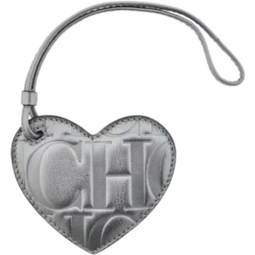 Keyrings, female, , Size: ONE SIZE Heart Charm in Silver Leather - Carolina Herrera - Modalova