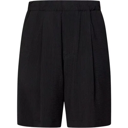 Casual Shorts, male, , Size: L Wool Blend Pleated Shorts - Low Brand - Modalova