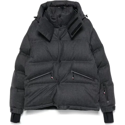 Winter Jackets, male, , Size: XL Quilted Grey Winter Jacket - Moncler - Modalova