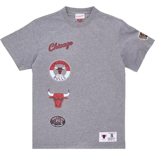 T-Shirts, male, , Size: XL Chicago Bulls Tee 1998 Finals Celebration - Mitchell & Ness - Modalova