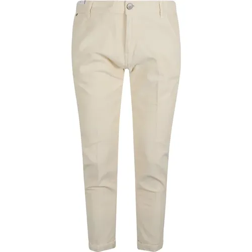 Stylish Ankle-Length Trousers for Men , male, Sizes: W40 - PT Torino - Modalova