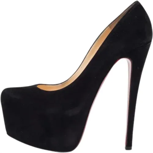 Pre-owned Pumps, female, , Size: 8 1/2 US Pre-owned Suede heels - Christian Louboutin Pre-owned - Modalova