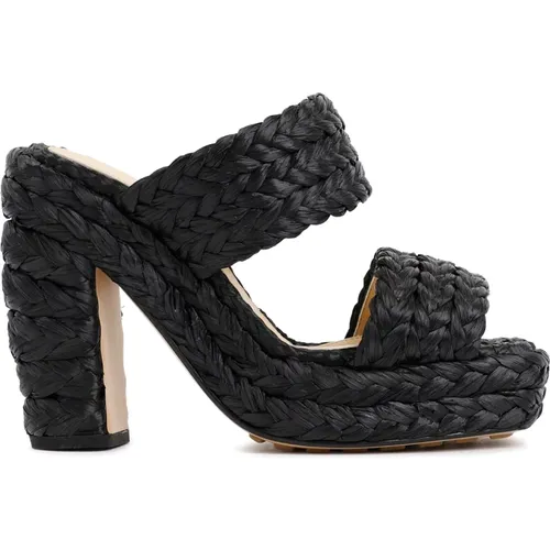 Raffia Sandals , female, Sizes: 4 1/2 UK, 4 UK - Bottega Veneta - Modalova