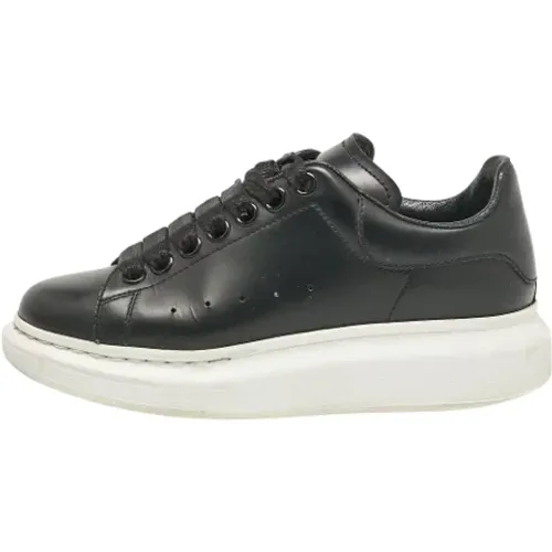 Pre-owned Leather sneakers , female, Sizes: 2 1/2 UK - Alexander McQueen Pre-owned - Modalova