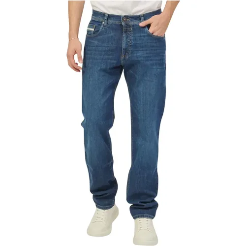 Regular Fit 5-Pocket Jeans Mittelwaschung , Herren, Größe: W30 - Bugatti - Modalova