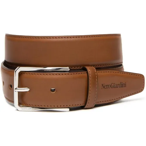 Belts, male, , Size: 105 CM Elegant Leather Belt for Men - Nerogiardini - Modalova