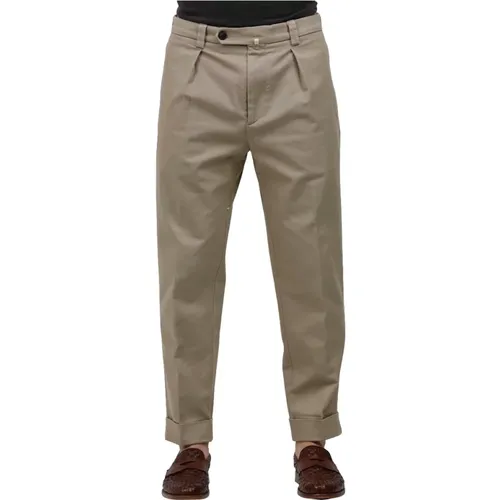 Slim-fit Trousers, male, , Size: M Stretch cotton washed overfit cropped pants - Berwick - Modalova