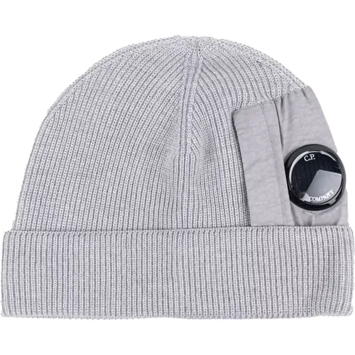 Beanies, male, , Size: ONE SIZE Men's Wool and Cotton Beanie with Lens Detail - C.P. Company - Modalova