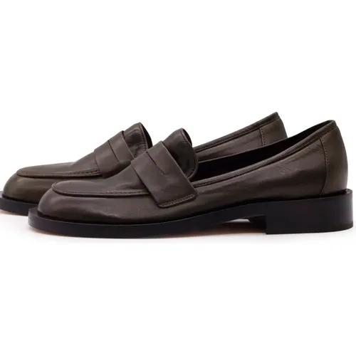 Loafers , female, Sizes: 3 UK, 4 UK, 4 1/2 UK - Pomme D'or - Modalova