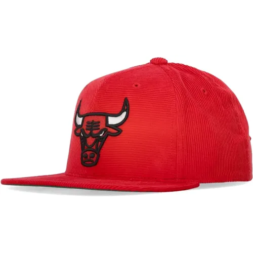 Chicago Bulls Velvet Flat Brim Cap , male, Sizes: ONE SIZE - Mitchell & Ness - Modalova