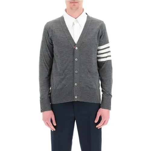 Bar-Strickjacke mit Knopfverschluss - Thom Browne - Modalova