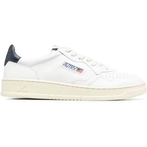 Medalist Low Sneakers , male, Sizes: 9 UK, 10 UK, 6 UK, 8 UK, 7 UK, 11 UK - Autry - Modalova