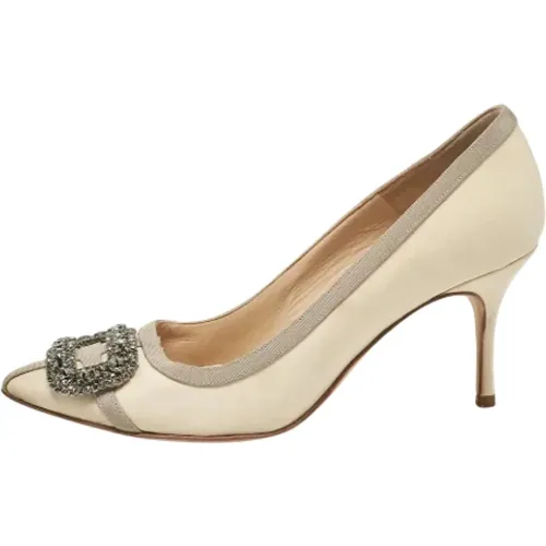 Pre-owned Pumps, female, , Size: 6 1/2 US Pre-owned Canvas heels - Manolo Blahnik Pre-owned - Modalova