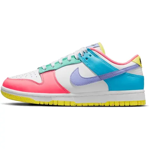 Sneakers, female, , Size: 6 US Easter Low & High Sneakers - Nike - Modalova