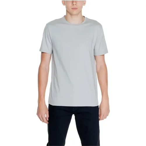 T-Shirts, male, , Size: M Classic Cotton T-Shirt for Men - Calvin Klein - Modalova