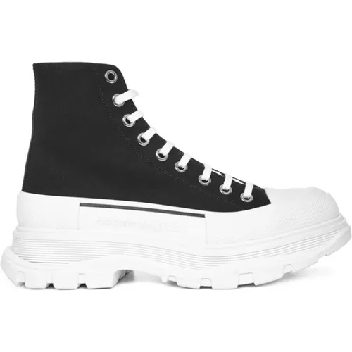 Tread Slick High-Top Sneakers , male, Sizes: 6 1/2 UK, 6 UK, 10 UK, 8 UK, 5 UK, 5 1/2 UK, 7 1/2 UK, 7 UK - alexander mcqueen - Modalova