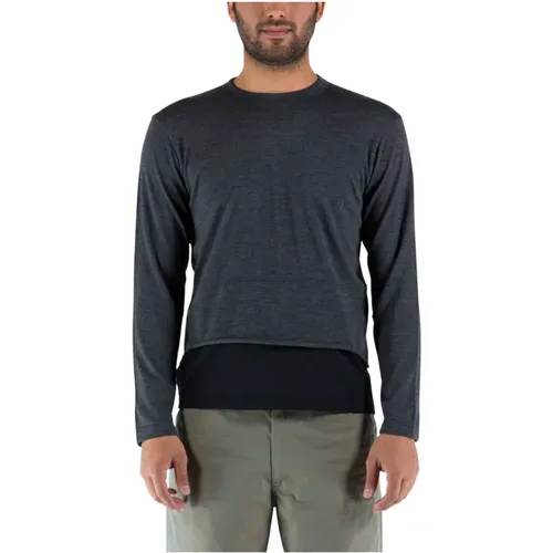 Stylish Wool Pullover with Roundeck , male, Sizes: M, L, S - Comme des Garçons - Modalova