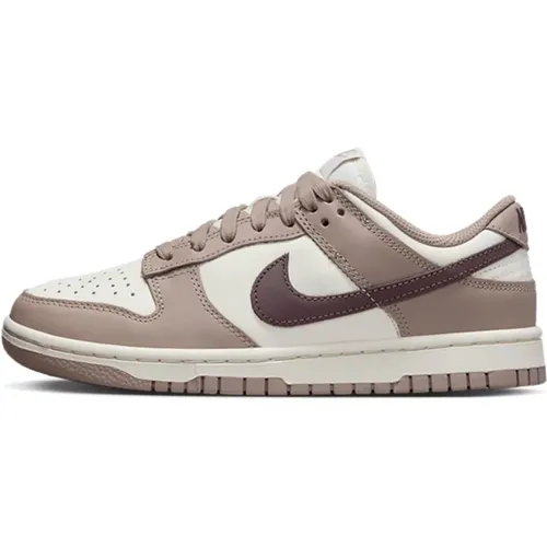 Diffused Taupe Low Top Sneaker , Damen, Größe: 40 1/2 EU - Nike - Modalova