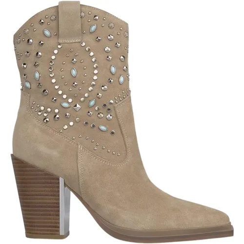 Studded heel ankle boots , female, Sizes: 9 UK, 8 UK, 7 UK, 3 UK, 4 UK, 5 UK, 6 UK - Alma en Pena - Modalova