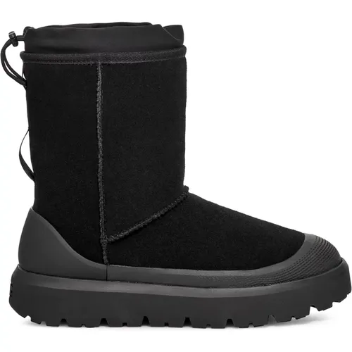 Klassische Kurze Wetterfeste Stiefel , Herren, Größe: 42 EU - Ugg - Modalova