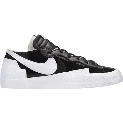 Limited Edition Patent Leather Sneakers , male, Sizes: 5 UK, 2 UK, 4 UK, 14 1/2 UK, 7 UK, 8 UK, 9 UK, 10 1/2 UK, 4 1/2 UK, 11 UK, 10 UK, 13 1/2 UK, 8 - Nike - Modalova