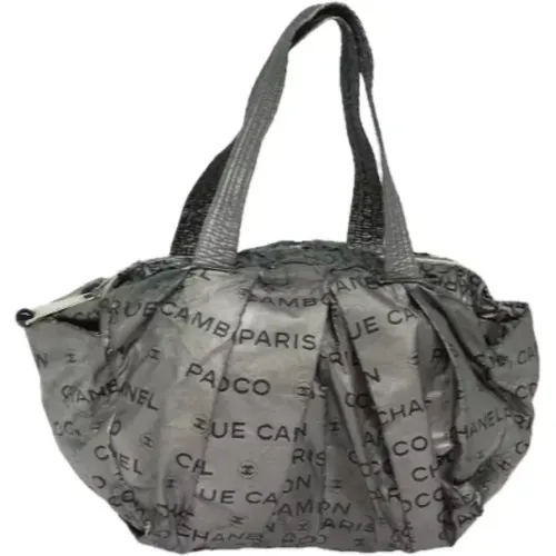 Pre-owned Tote Bags, female, , Size: ONE SIZE Pre-owned Nylon handbags - Chanel Vintage - Modalova