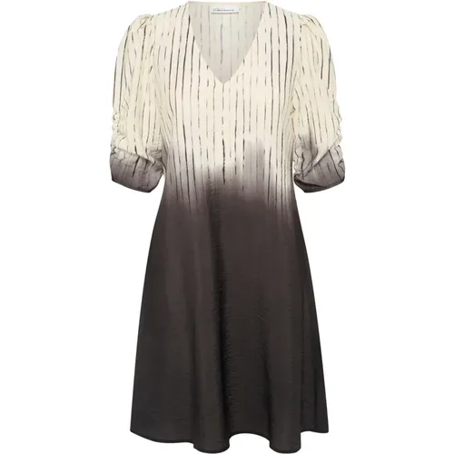 Gradient Print Short Dress Olivia Dip Dye , female, Sizes: L, XS, M - Karen by Simonsen - Modalova