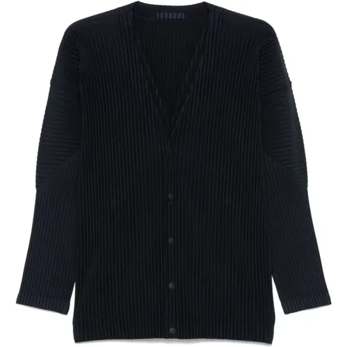 Cardigans, male, , Size: L Navy Plissé V-Neck Sweater - Issey Miyake - Modalova