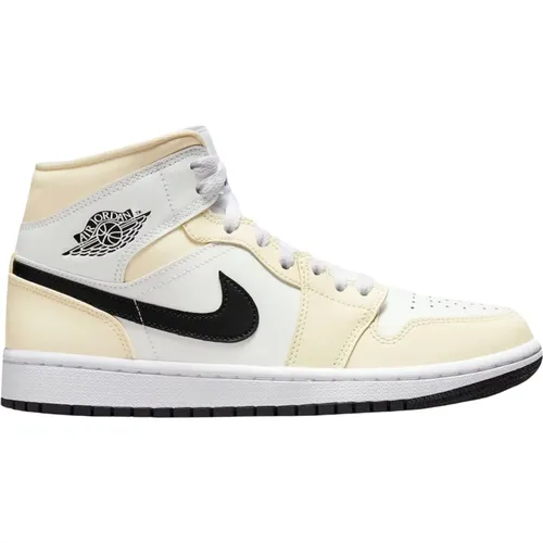 Kokosmilch Air Jordan 1 Mid Limited Edition , Herren, Größe: 36 1/2 EU - Nike - Modalova