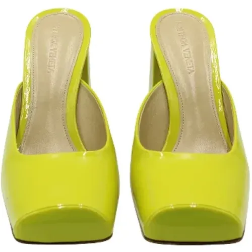 Neon Patent Leather Block Heel Mules , female, Sizes: 5 1/2 UK - Bottega Veneta Vintage - Modalova