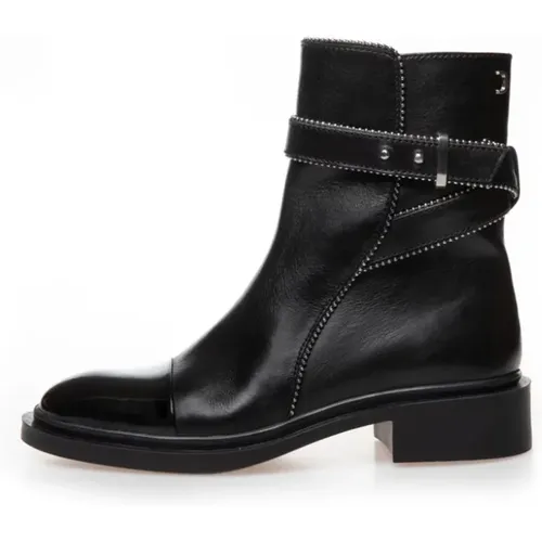 Lederstiefel mit Hautlackdetail - Copenhagen Shoes - Modalova