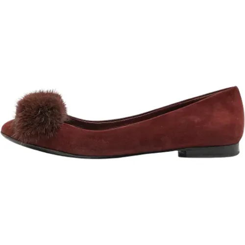 Pre-owned Flats, female, , Size: 7 1/2 US Pre-owned Suede flats - Salvatore Ferragamo Pre-owned - Modalova