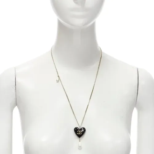 Pre-owned Metal necklaces , female, Sizes: ONE SIZE - Chanel Vintage - Modalova