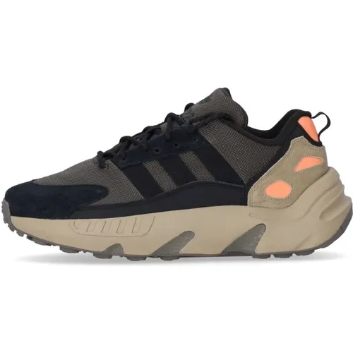 Boost Low-Top Sneaker Shadow Olive/Green/Orange , male, Sizes: 11 1/3 UK, 9 1/3 UK - Adidas - Modalova