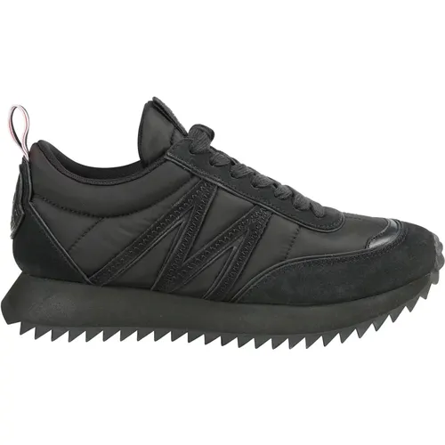 Low Top Sneakers , male, Sizes: 7 UK, 11 UK, 6 UK, 5 UK - Moncler - Modalova