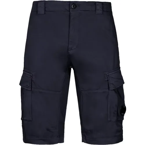 Stretch Sateen Cargo Shorts mit Verstärkten Gürtelschlaufen und Mehreren Taschen , Herren, Größe: M - C.P. Company - Modalova