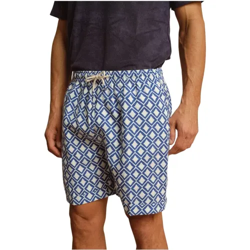 Casual Shorts, male, , Size: S Linen Pantabasket for Stylish Comfort - Peninsula - Modalova